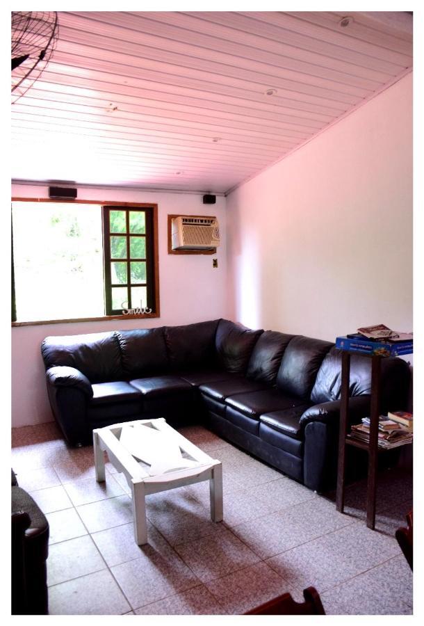 Beach House Ilha Grande Hostel Bagian luar foto